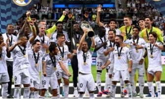 FrançaisRemporter le championnat dès ses débuts !