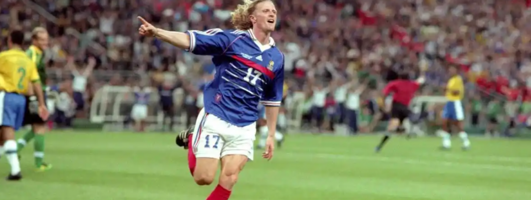 Il a fait don de tous ses maillots de la finale de la Coupe du Monde 1998