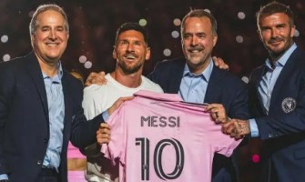 Le charme du roi du bal !