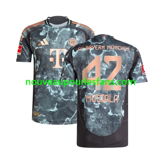 Maillot Bayern Munich Jamal Musiala 42 Homme Tenue Extérieur 2024-2025 Manche Courte