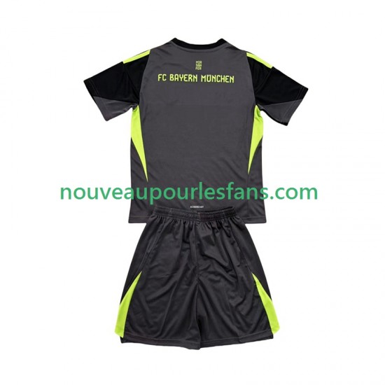 Maillot Bayern Munich Gardien Enfant Tenue 3ème 2025-2026 Manche Courte