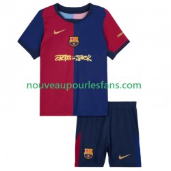 Maillot FC Barcelone TRAVIS SCOTT Enfant Tenue Domicile 2024-2025 Manche Courte