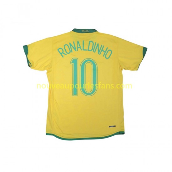 Maillot Brésil RONALDINHO 10 Rétro Homme Tenue Domicile 2006 Manche Courte