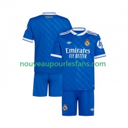Maillot Real Madrid Enfant Tenue 3ème 2025-2026 Manche Courte