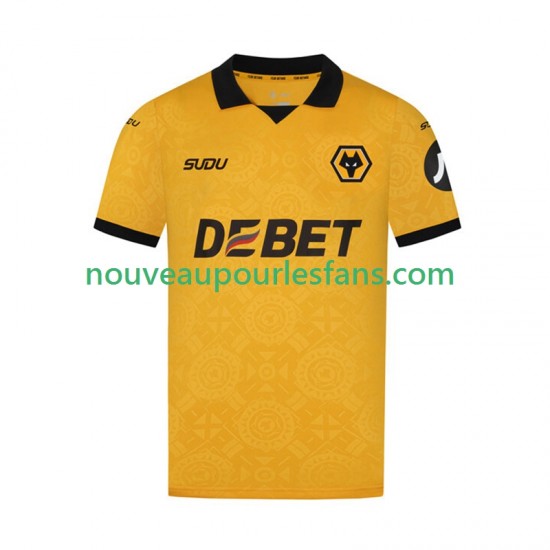 Maillot Wolverhampton Wanderers Homme Tenue Domicile 2025-2026 Manche Courte