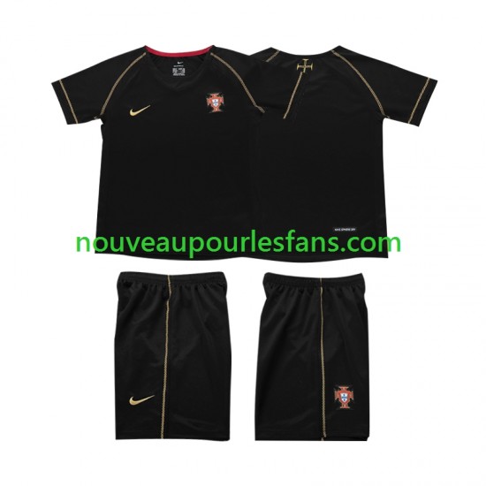 Maillot Portugal Rétro Enfant Tenue Extérieur 2006 Manche Courte