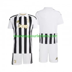 Maillot Juventus Enfant Tenue Domicile 2026-2027 Manche Courte