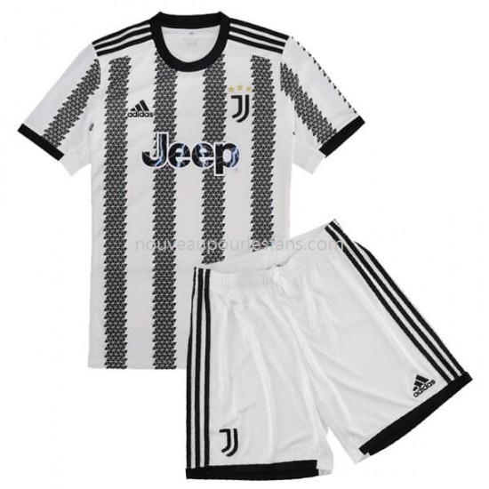 Maillot Juventus Enfant Tenue Domicile 2022-2023 Manche Courte
